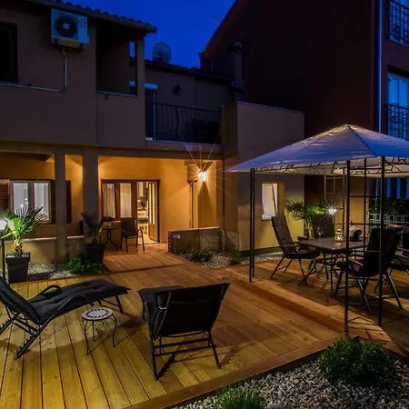 Appartement Exclusive Center With Garden