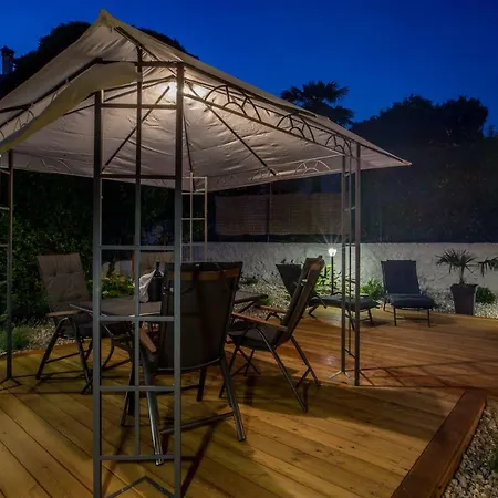 Apartment Exclusive Center With Garden