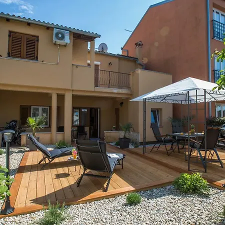 Appartement Exclusive Center With Garden *